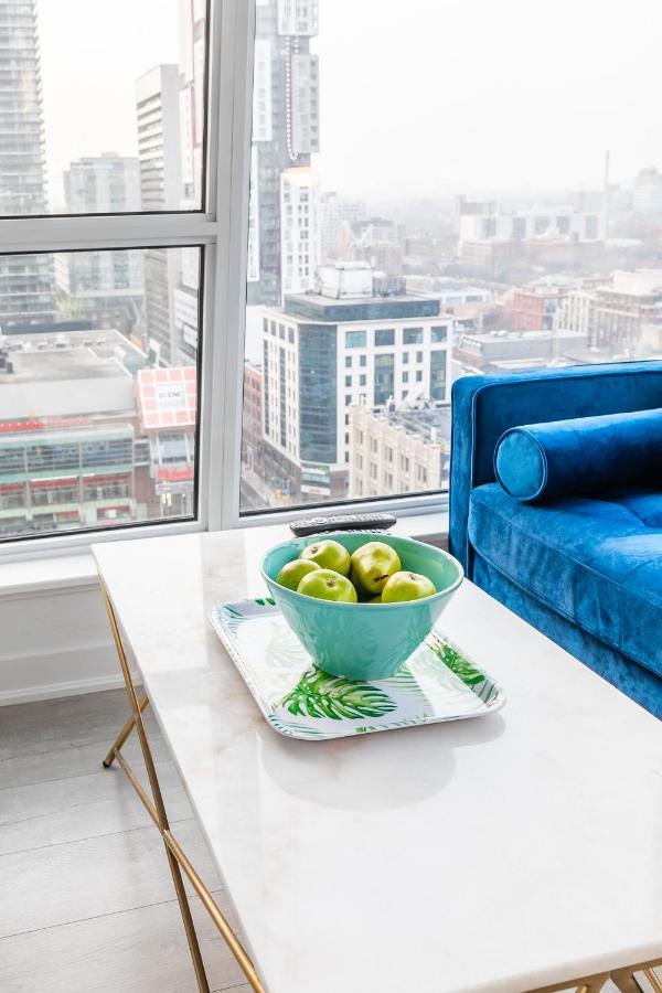 Luxury 2 Bedroom In The Heart Of Entertainment District W/ Cn Tower View Toronto Exterior photo