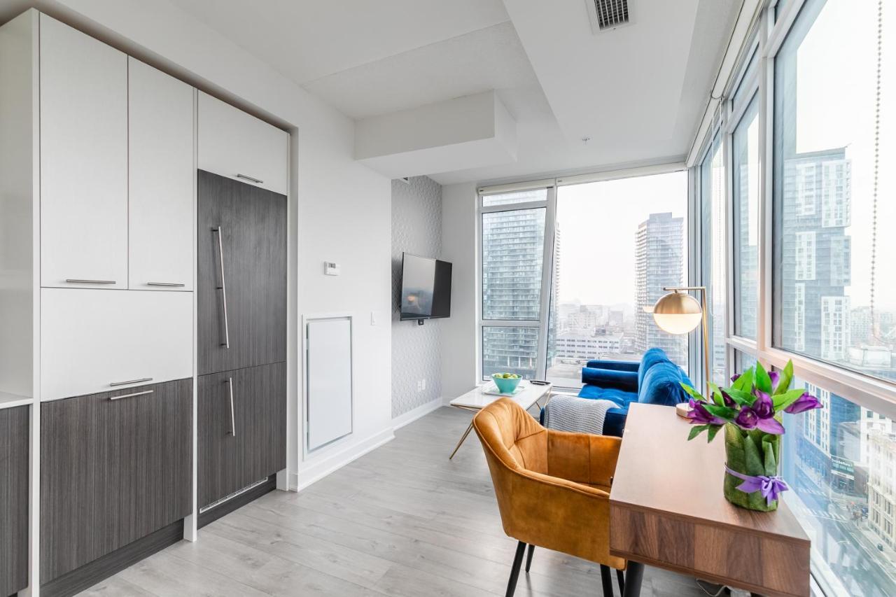 Luxury 2 Bedroom In The Heart Of Entertainment District W/ Cn Tower View Toronto Exterior photo