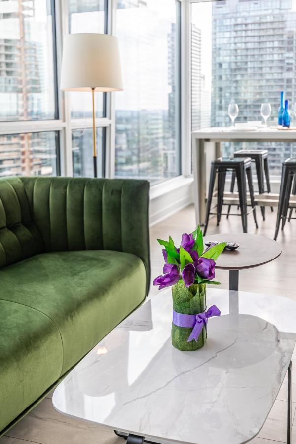 Luxury 2 Bedroom In The Heart Of Entertainment District W/ Cn Tower View Toronto Exterior photo