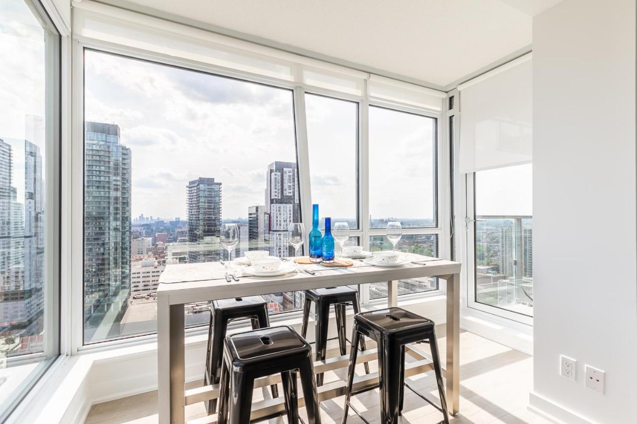 Luxury 2 Bedroom In The Heart Of Entertainment District W/ Cn Tower View Toronto Exterior photo
