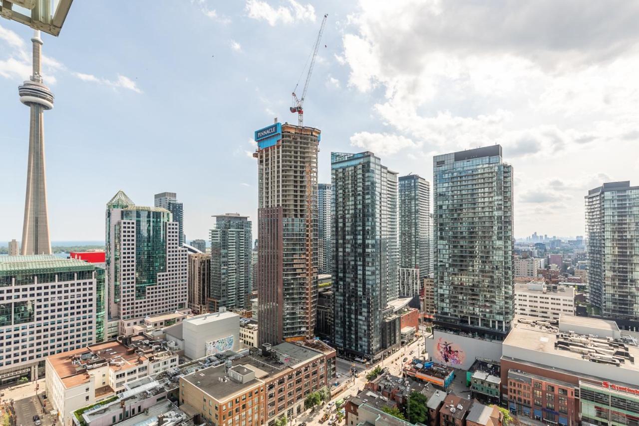 Luxury 2 Bedroom In The Heart Of Entertainment District W/ Cn Tower View Toronto Exterior photo