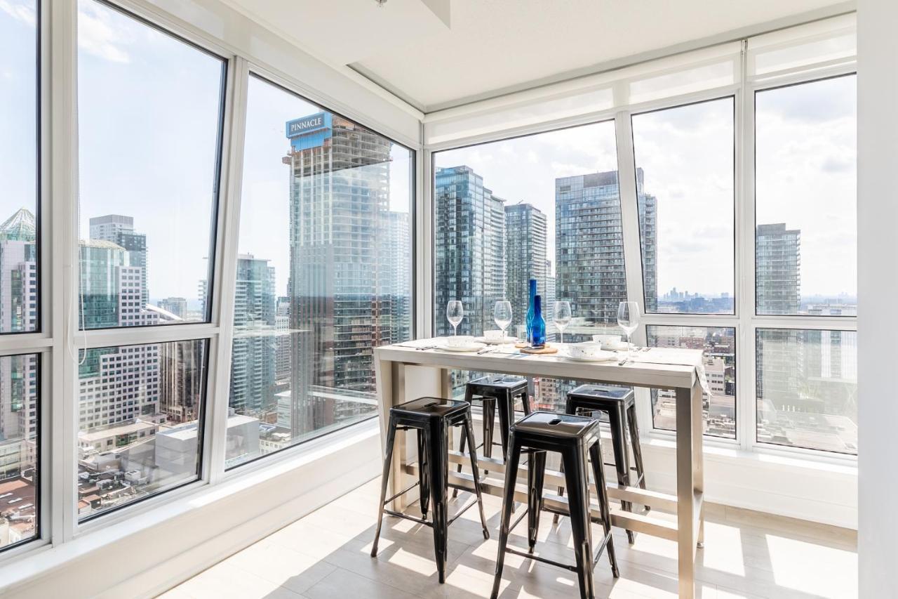 Luxury 2 Bedroom In The Heart Of Entertainment District W/ Cn Tower View Toronto Exterior photo